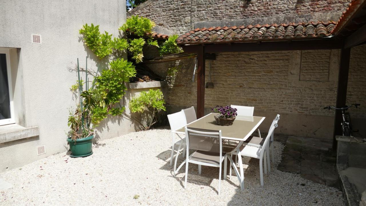 La Rochelle Et L'Aunis Acomodação com café da manhã Saint-Sauveur-d'Aunis Exterior foto